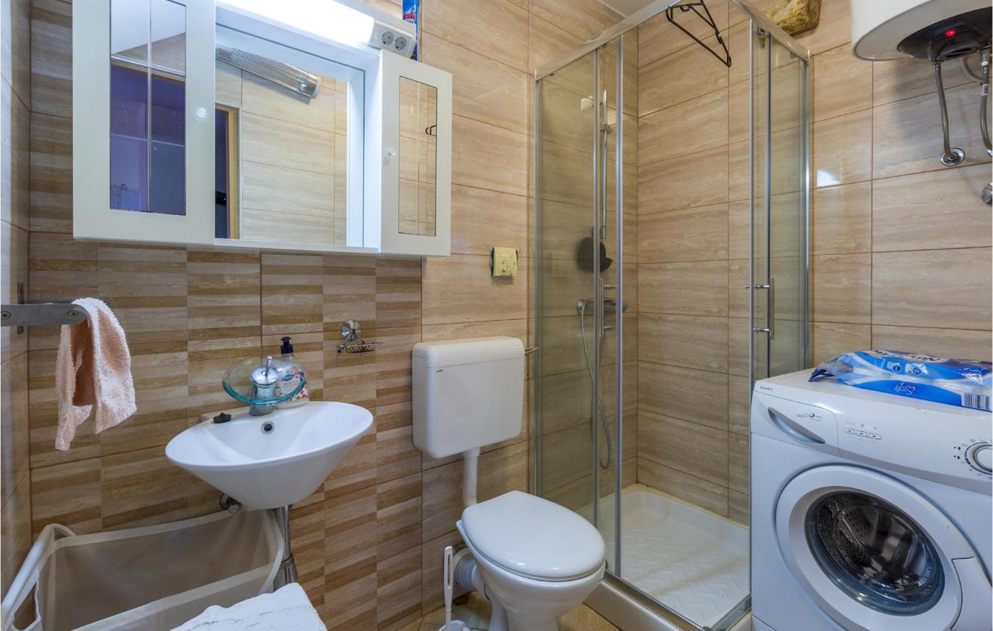 2 Bedroom Stunning Home In Bale Εξωτερικό φωτογραφία